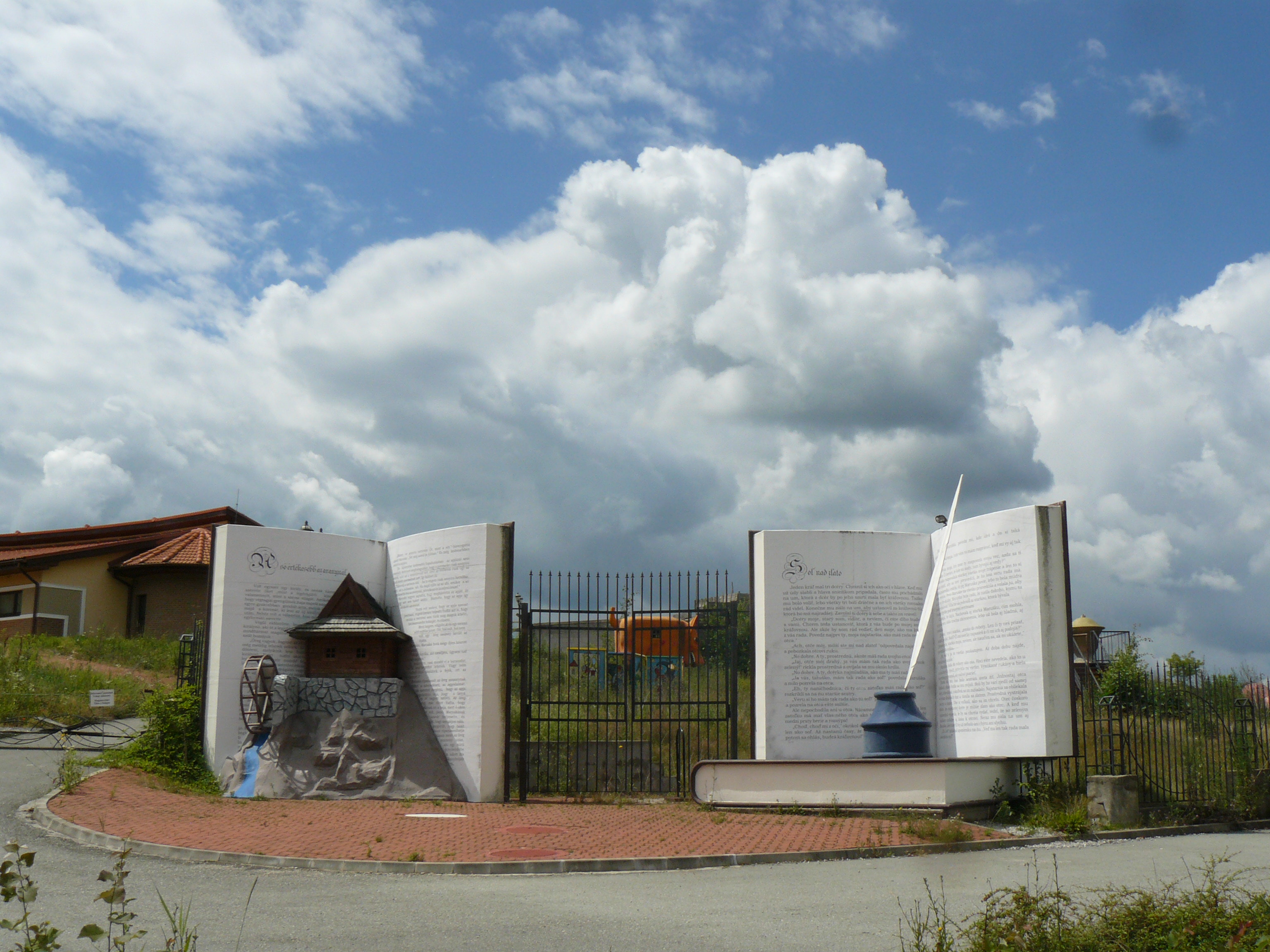 87 V areáli jaskyne Domica