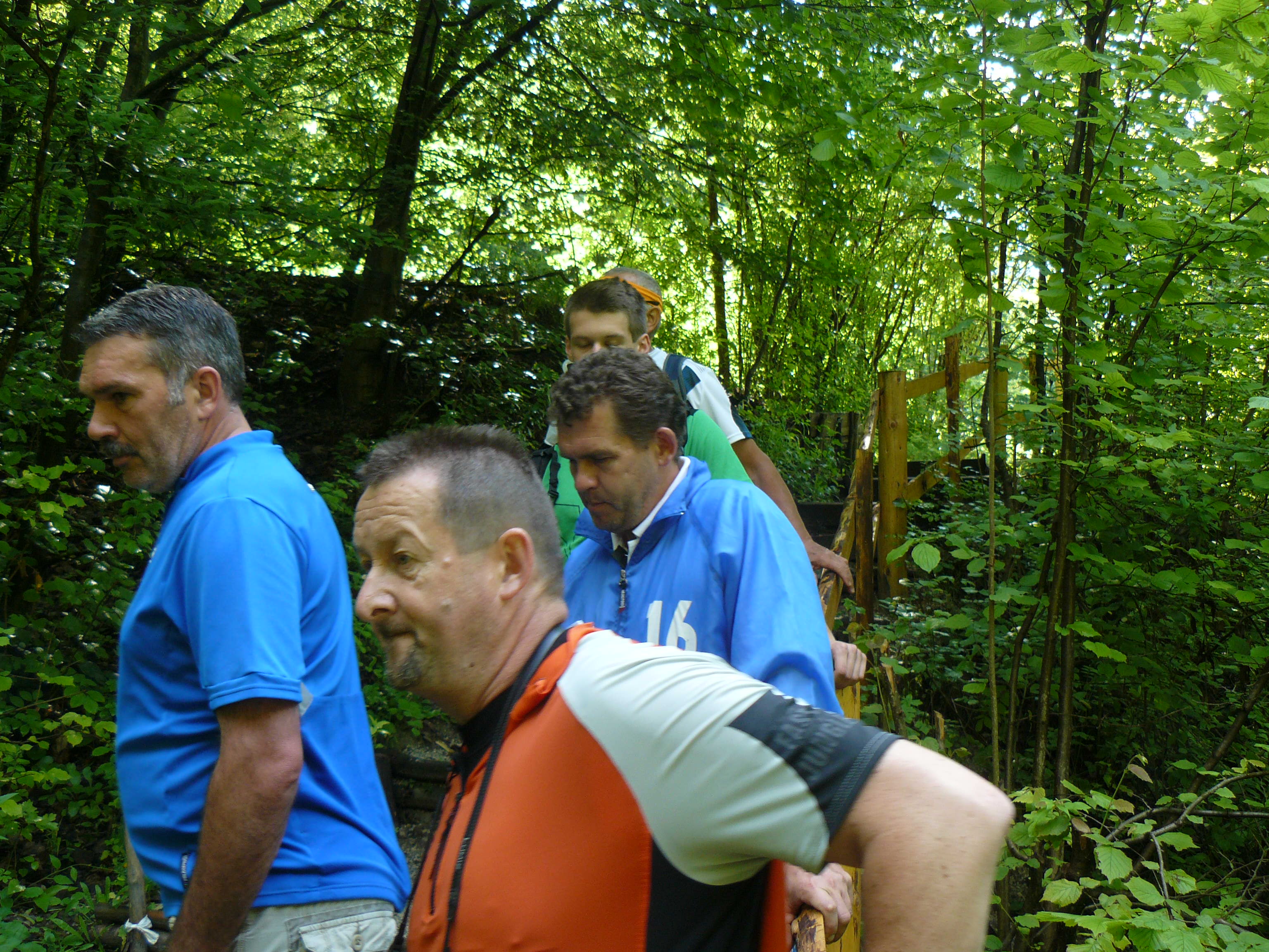 30 K Hájskym vodopádom